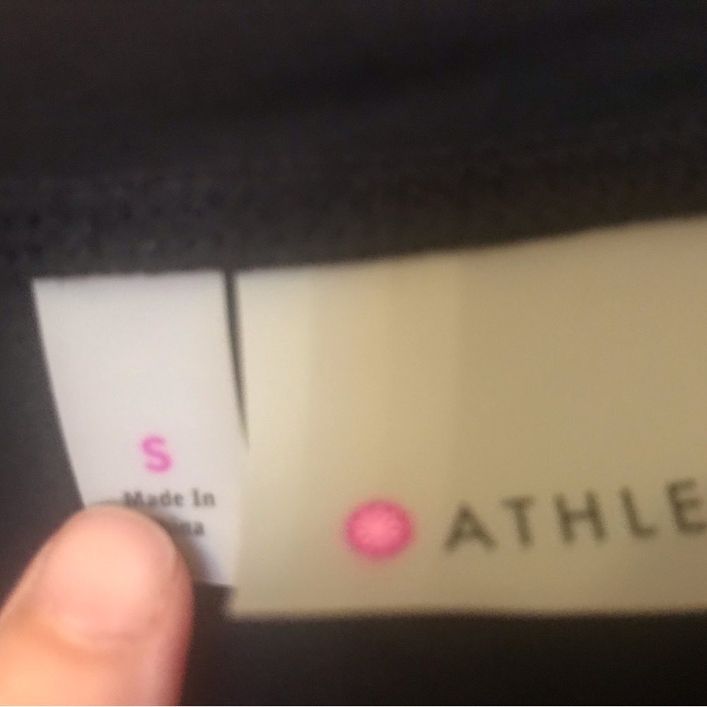 NWOT Athleta twist top rash guard - Picture 3 of 5
